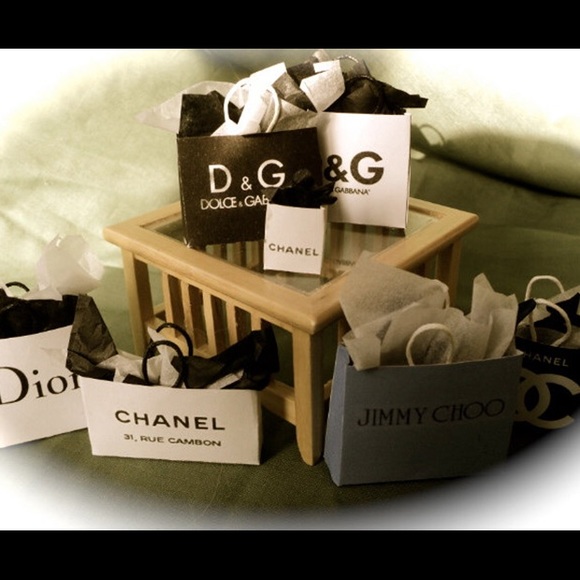 Meet your Posher, Malone - Picture 1 of 1